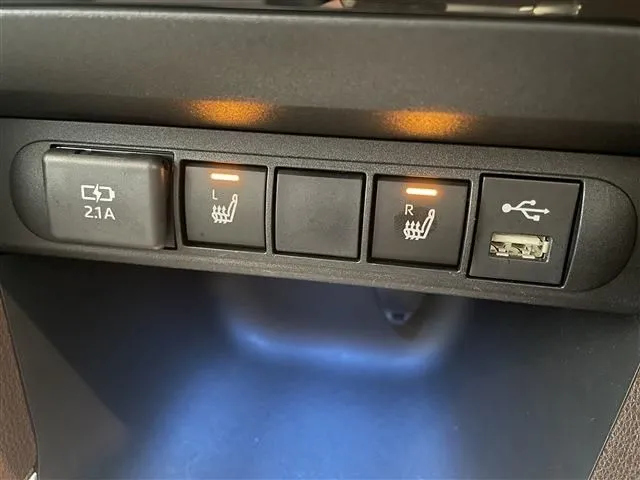 ヤリスクロス　ハイブリッド（トヨタ）の車両写真