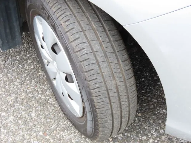 トヨタ　カローラアクシオ