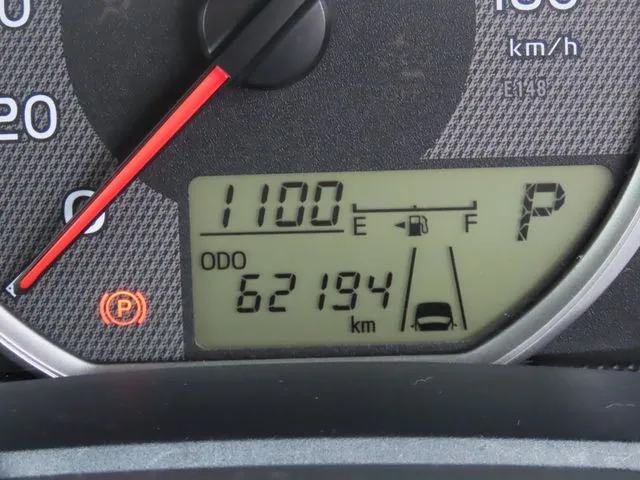 トヨタ　カローラアクシオ