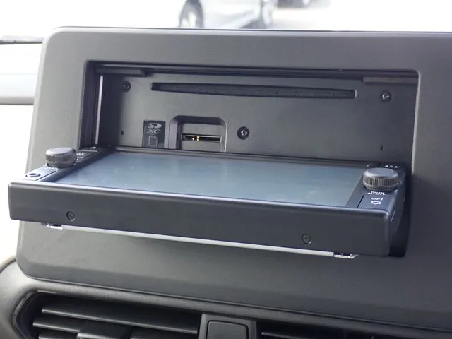 ニッサン ルークス