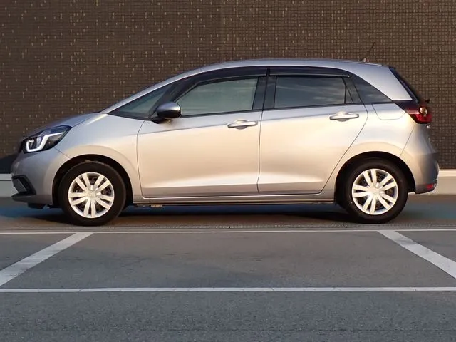 ホンダ　フィット　ｅ：ＨＥＶ