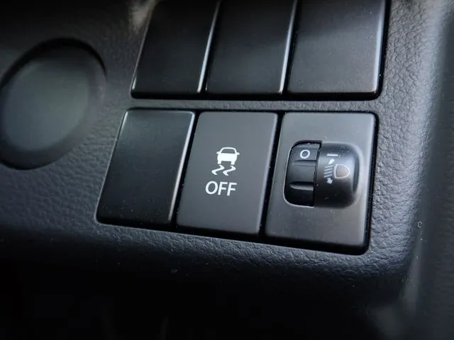 スズキ　アルト　４ＷＤ