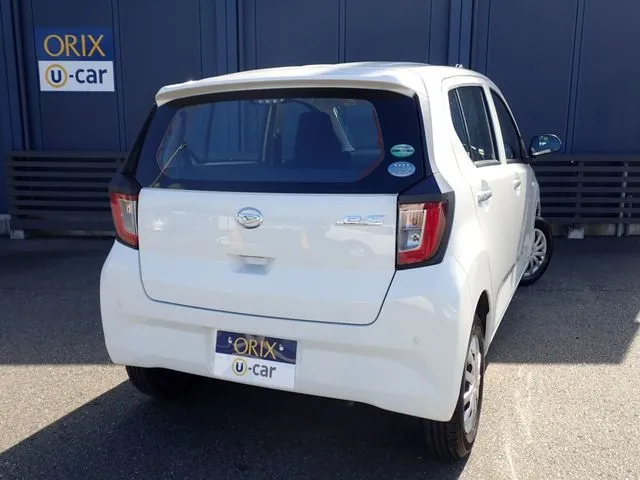 ミラ　イース（ダイハツ）の車両写真