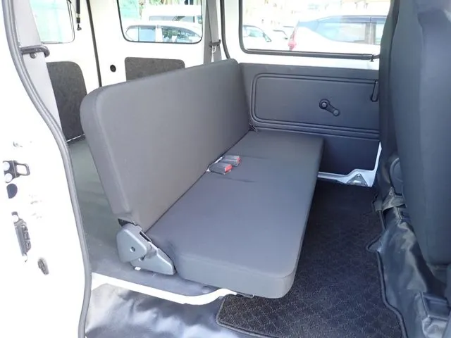 ダイハツ　ハイゼットカーゴ