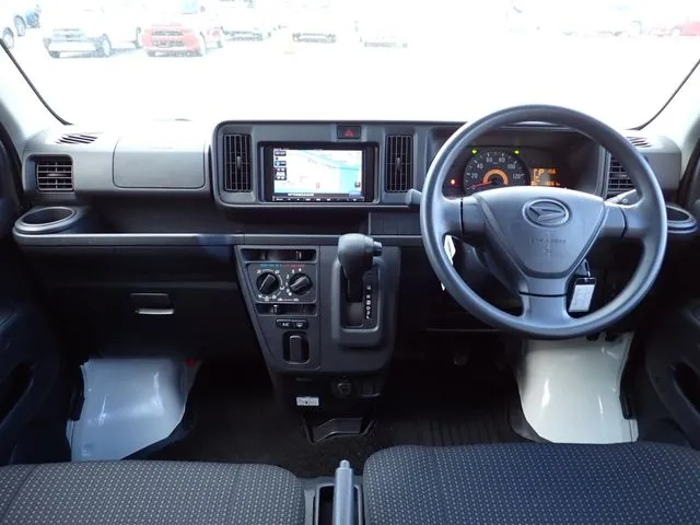 ダイハツ　ハイゼットカーゴ