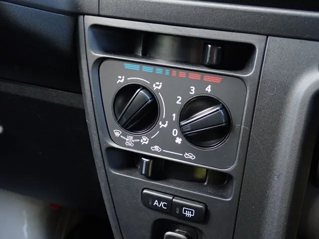 ダイハツ　ハイゼットカーゴ