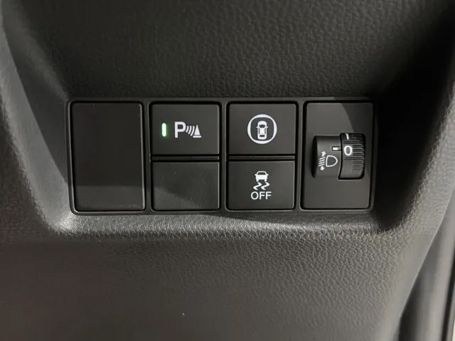 ホンダ　フィット　ｅ：ＨＥＶ