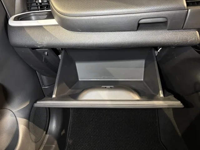 ホンダ　フィット　ｅ：ＨＥＶ