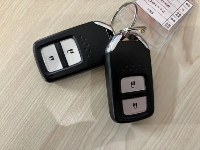 ホンダ　フィット　ｅ：ＨＥＶ