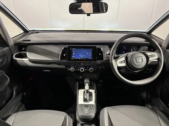 ホンダ　フィット　ｅ：ＨＥＶ