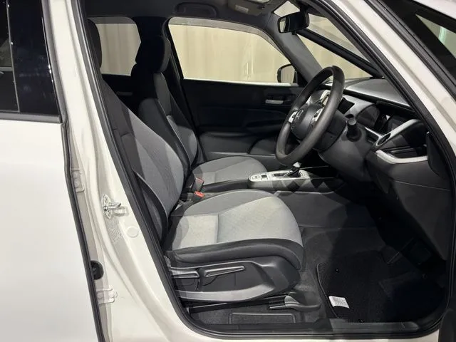 ホンダ　フィット　ｅ：ＨＥＶ