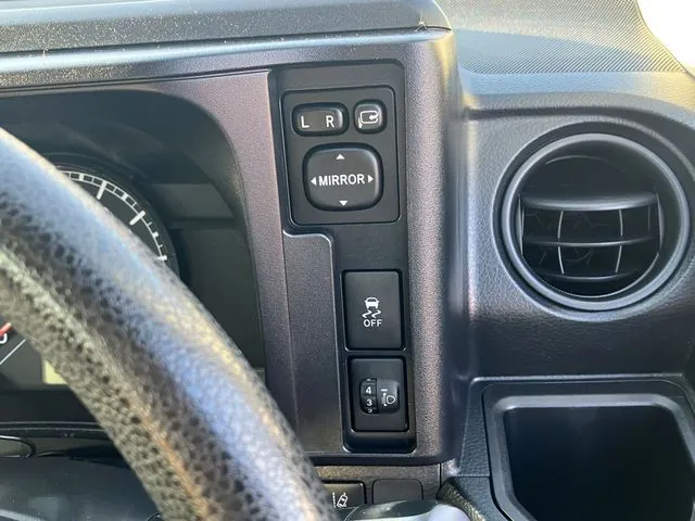 トヨタ　サクシードバン　２ＷＤ