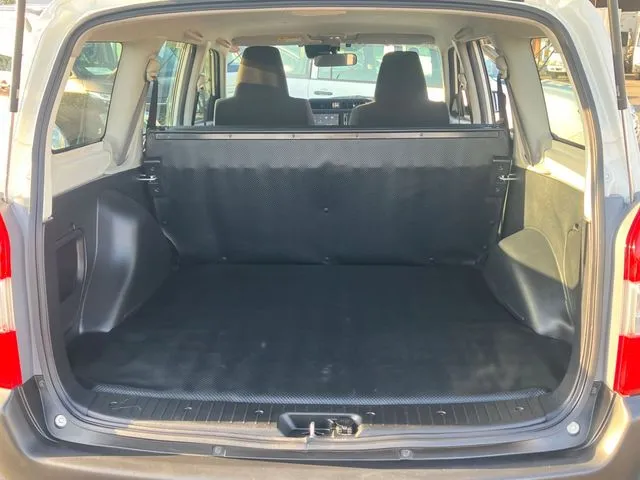 トヨタ　サクシードバン　２ＷＤ