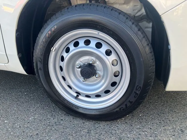 トヨタ　サクシードバン　２ＷＤ