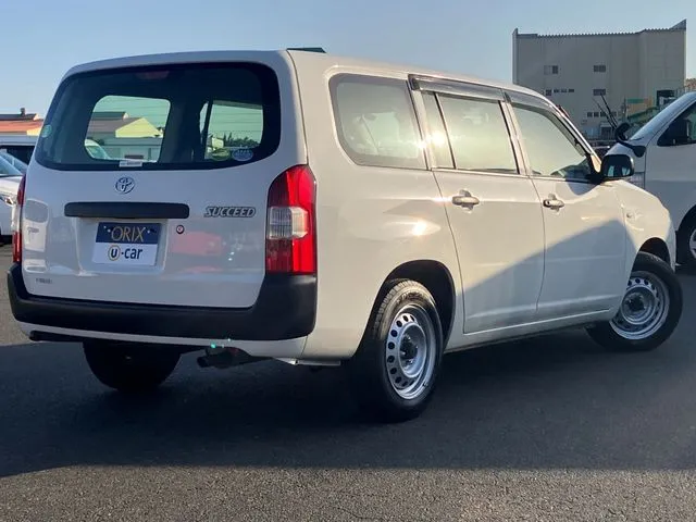 トヨタ　サクシードバン　２ＷＤ