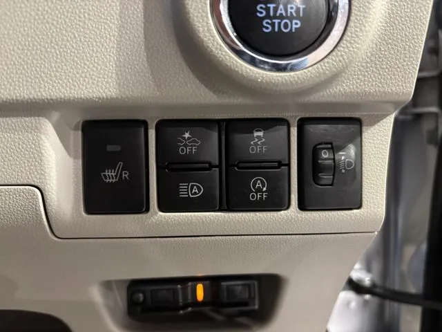 ムーヴ（ダイハツ）の車両写真