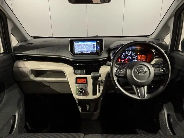 ムーヴ（ダイハツ）の車両写真