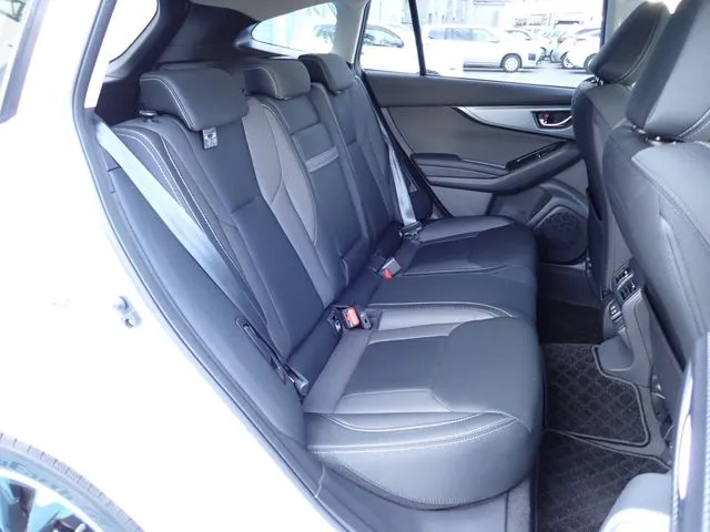 スバル　レヴォーグ