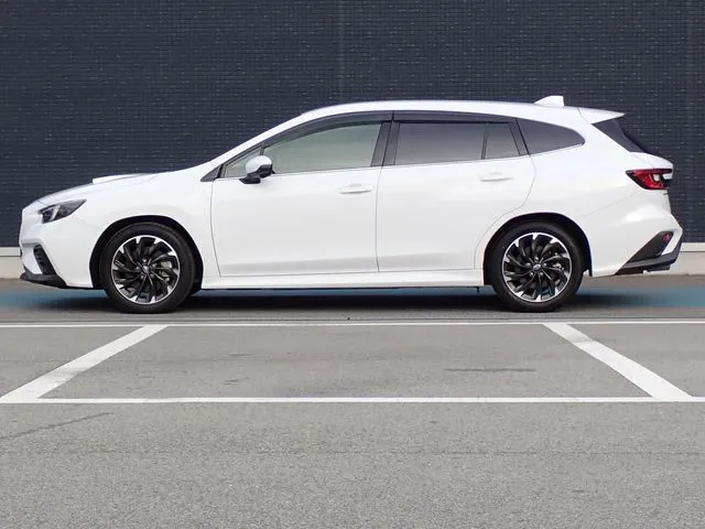 スバル　レヴォーグ