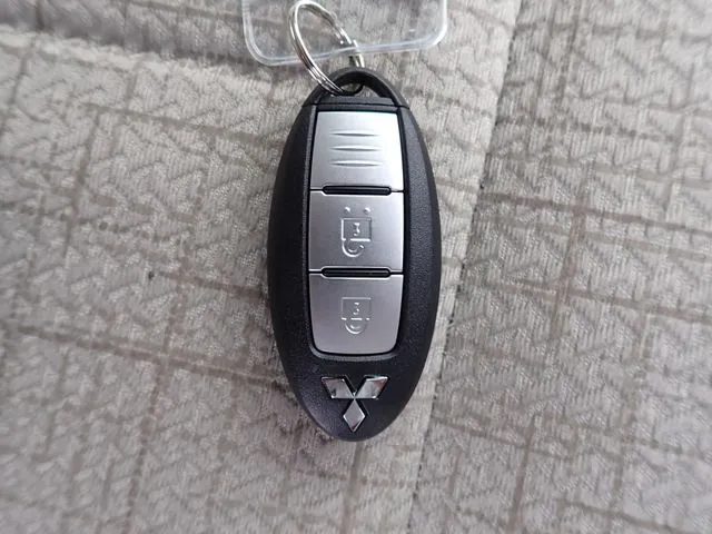 ミツビシ　ｅＫワゴン