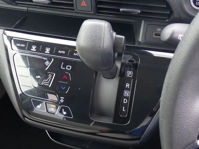 ミツビシ　ｅＫワゴン