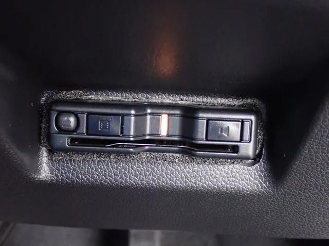 ホンダ　シャトル　ハイブリッド