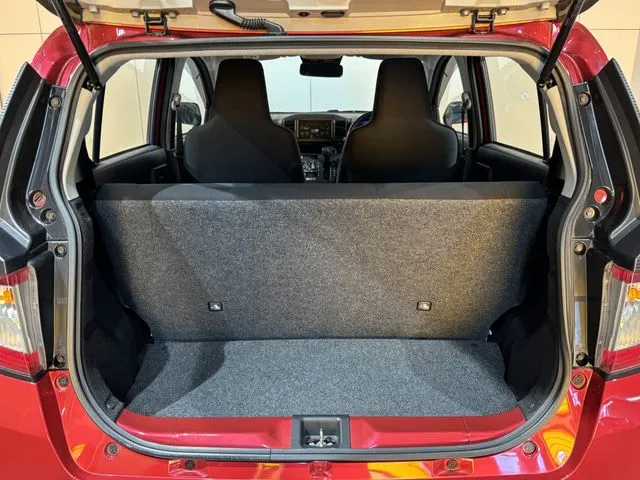 ダイハツ　ミラ　イース