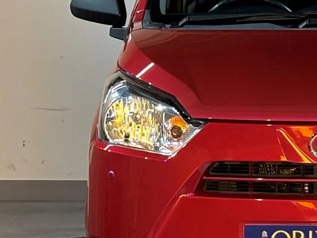 ダイハツ　ミラ　イース