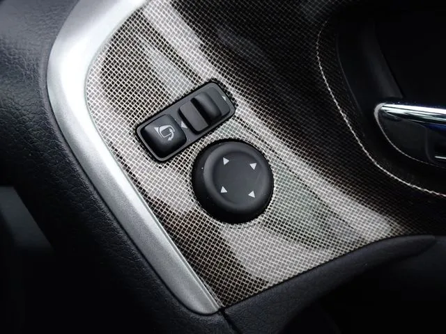 ニッサン　ティアナ