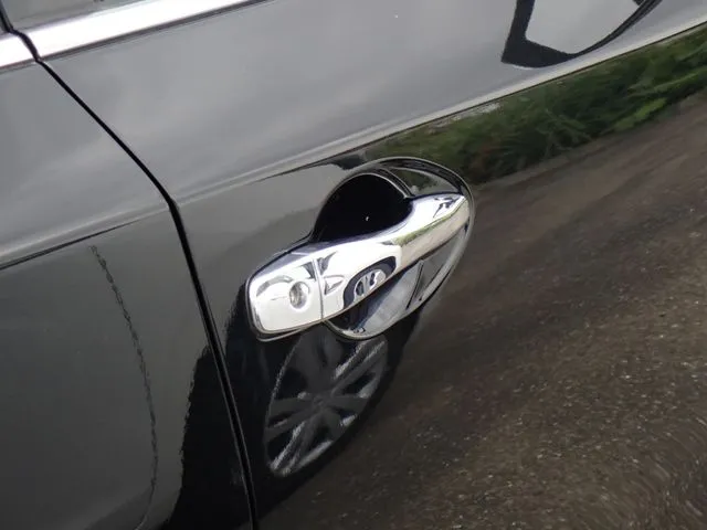 ニッサン　ティアナ