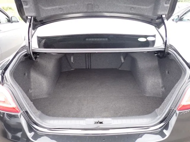 ニッサン　ティアナ