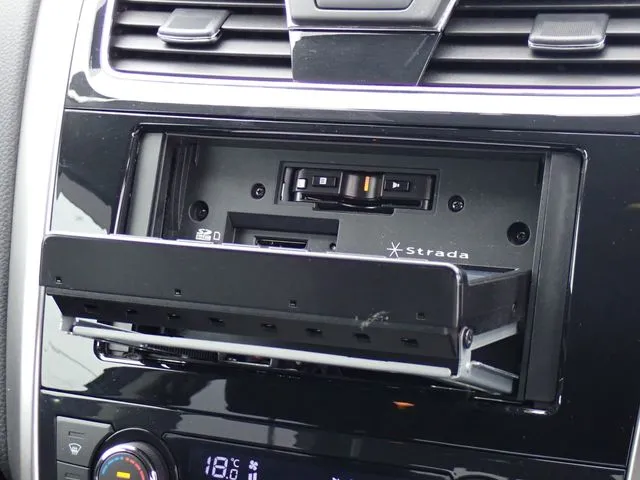 ニッサン　ティアナ