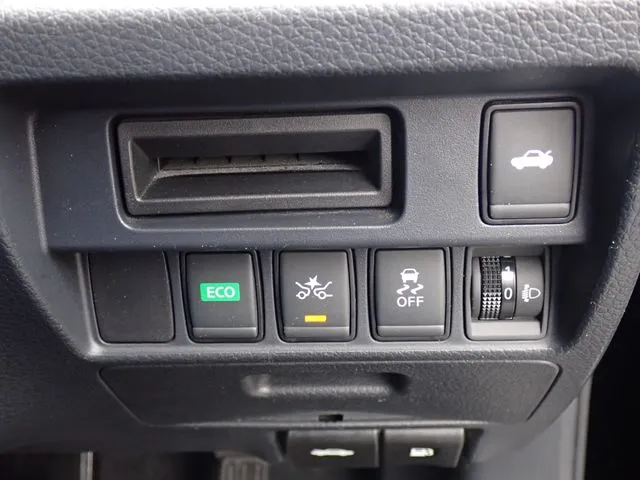 ニッサン　ティアナ