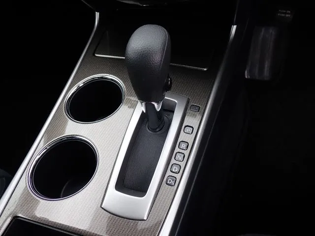 ニッサン　ティアナ