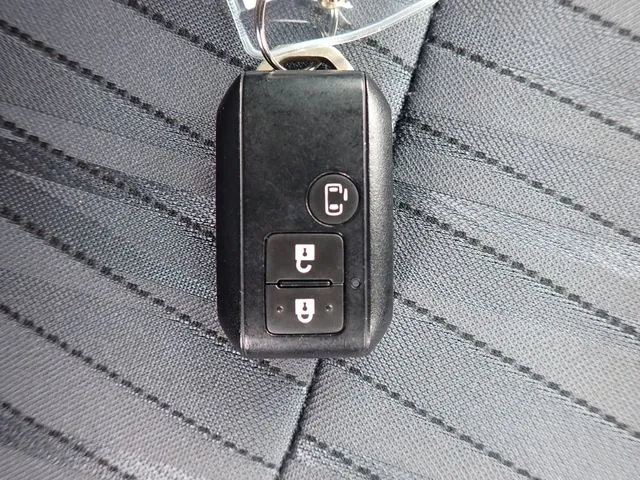 スズキ　ソリオ