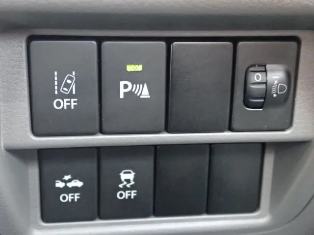 エブリイバン（スズキ）の車両写真