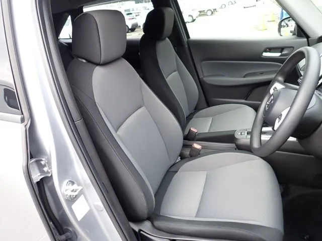 ホンダ　フィット　ｅ：ＨＥＶ