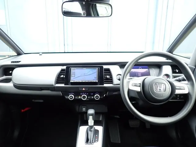 ホンダ　フィット　ｅ：ＨＥＶ