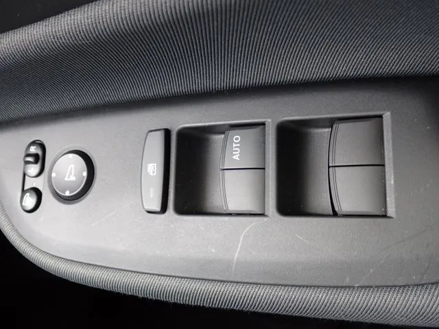 ホンダ　フィット　ｅ：ＨＥＶ