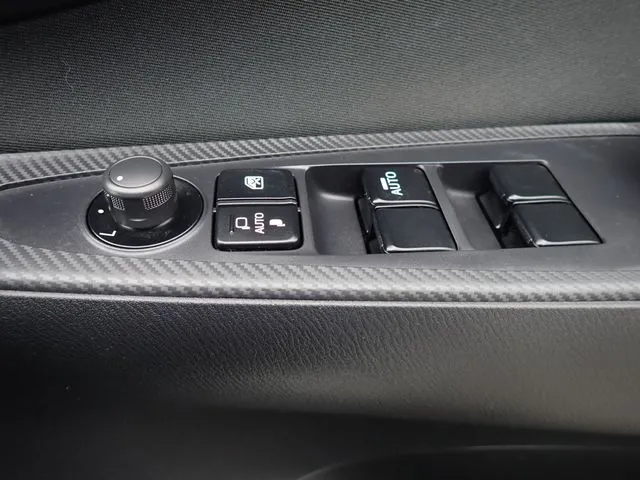 マツダ　デミオ