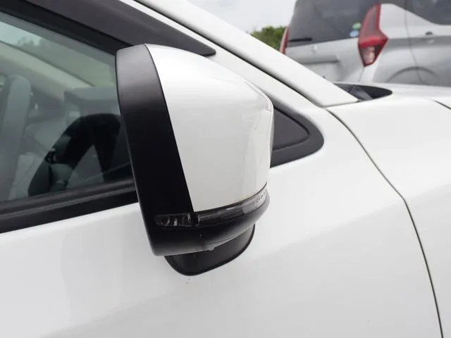 マツダ　デミオ