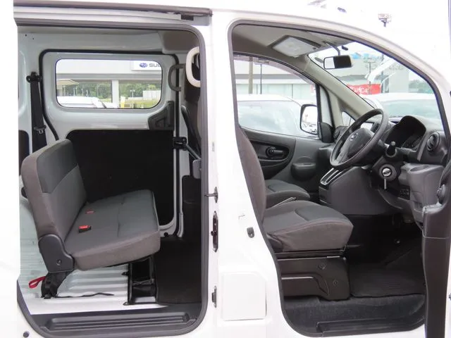 ＮＶ２００バネットバン（ニッサン）の車両写真