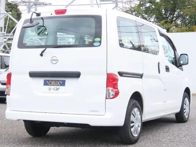 ＮＶ２００バネットバン（ニッサン）の車両写真