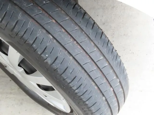 ミラ　イース（ダイハツ）の車両写真