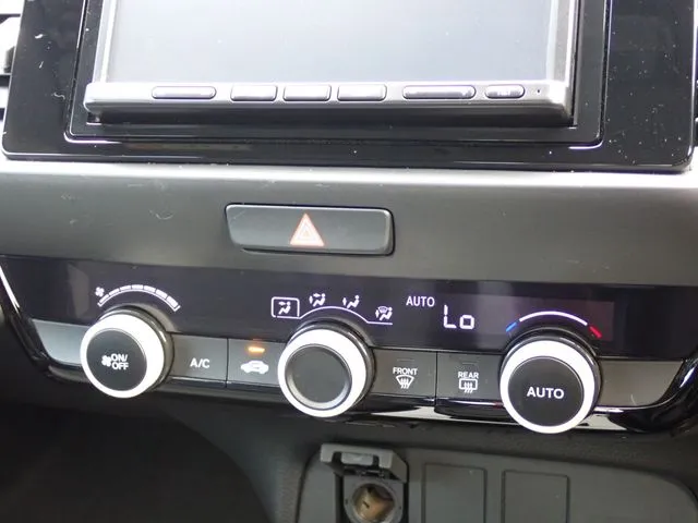 フィット e:HEV(ホンダ)の車両写真