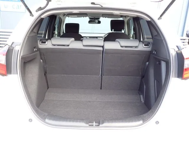 フィット e:HEV(ホンダ)の車両写真