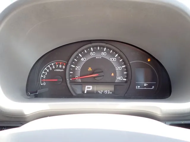 エブリイバン（スズキ）の車両写真