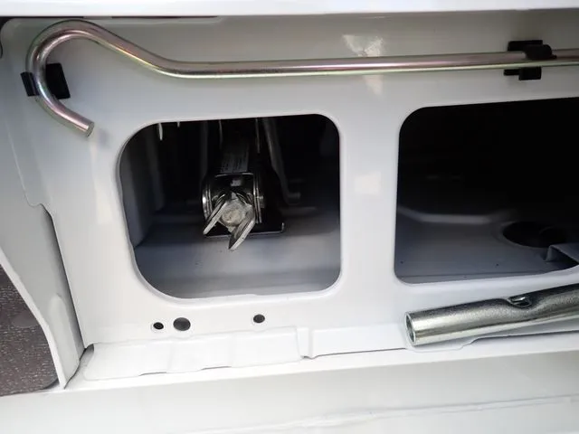 エブリイバン（スズキ）の車両写真