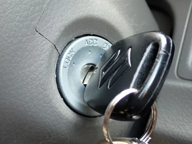 エブリイバン（スズキ）の車両写真