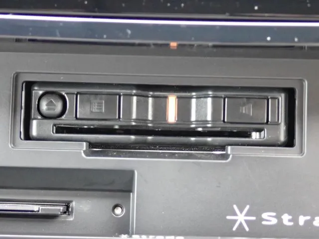 ホンダ　フィット　ｅ：ＨＥＶ